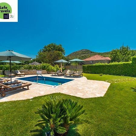 Vila Vergatum-Privacy,Gym,Billiards,Table Tennis Donji Brgat Buitenkant foto