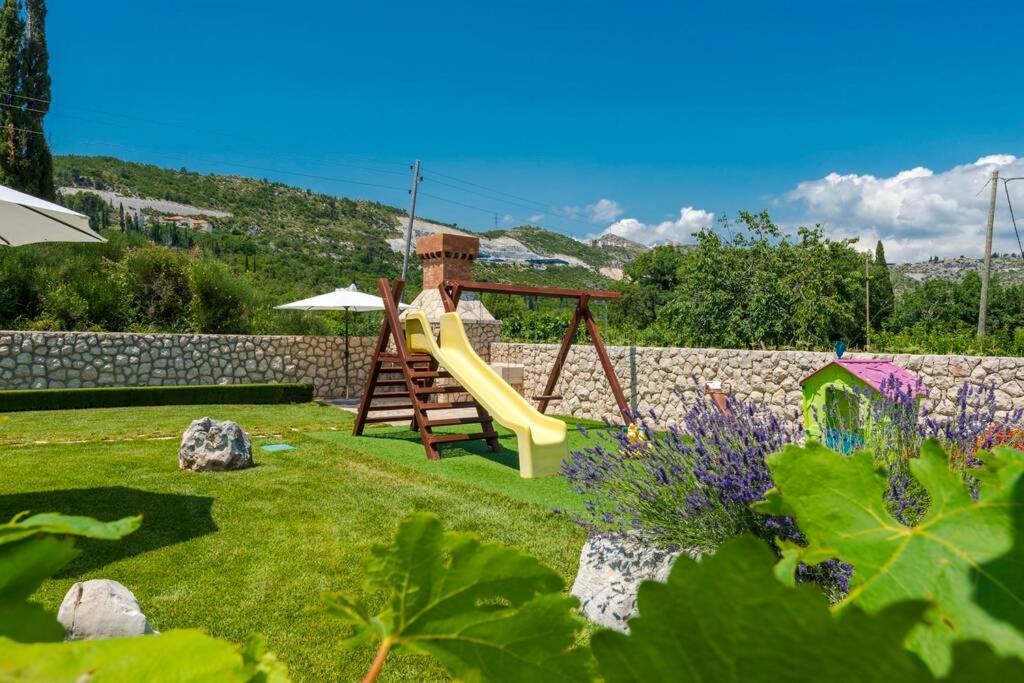 Vila Vergatum-Privacy,Gym,Billiards,Table Tennis Donji Brgat Buitenkant foto