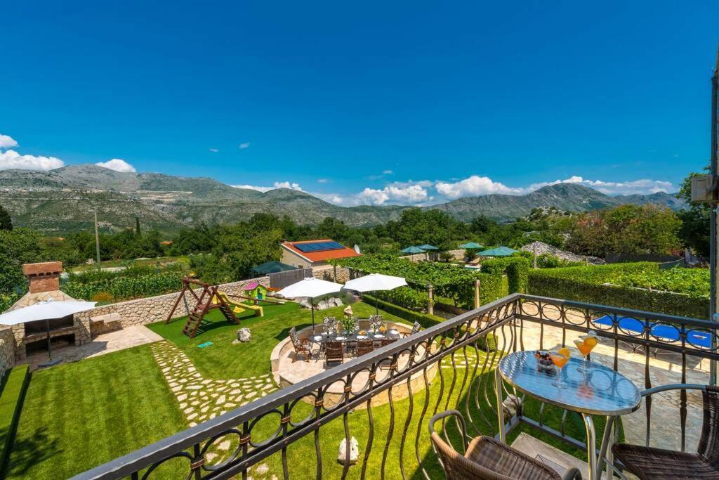 Vila Vergatum-Privacy,Gym,Billiards,Table Tennis Donji Brgat Buitenkant foto