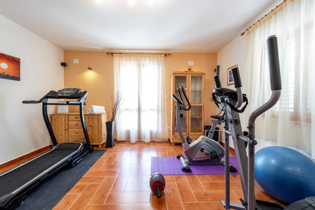 Vila Vergatum-Privacy,Gym,Billiards,Table Tennis Donji Brgat Buitenkant foto