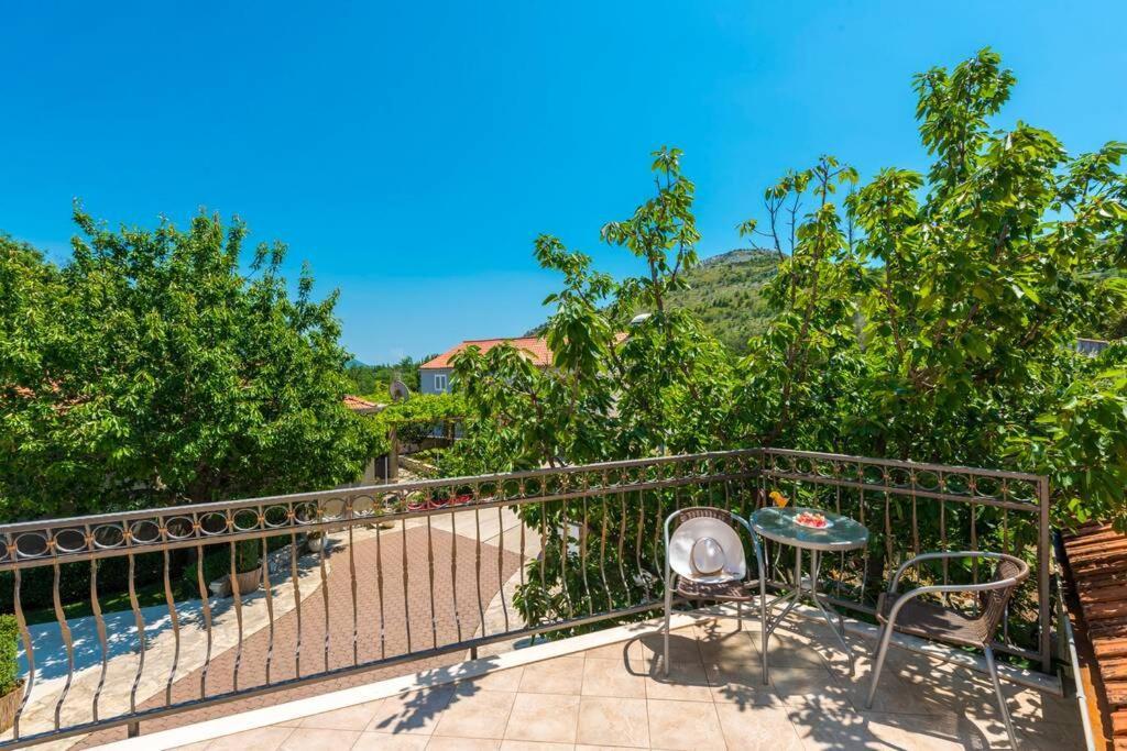 Vila Vergatum-Privacy,Gym,Billiards,Table Tennis Donji Brgat Buitenkant foto