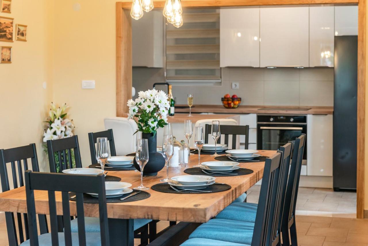 Vila Vergatum-Privacy,Gym,Billiards,Table Tennis Donji Brgat Buitenkant foto